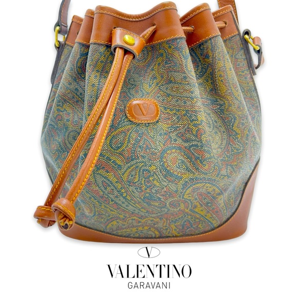 Valentino Garavani Handbags - Gorgeous Rare Vintage Valentino Garavani Paisley Bucket Bag!